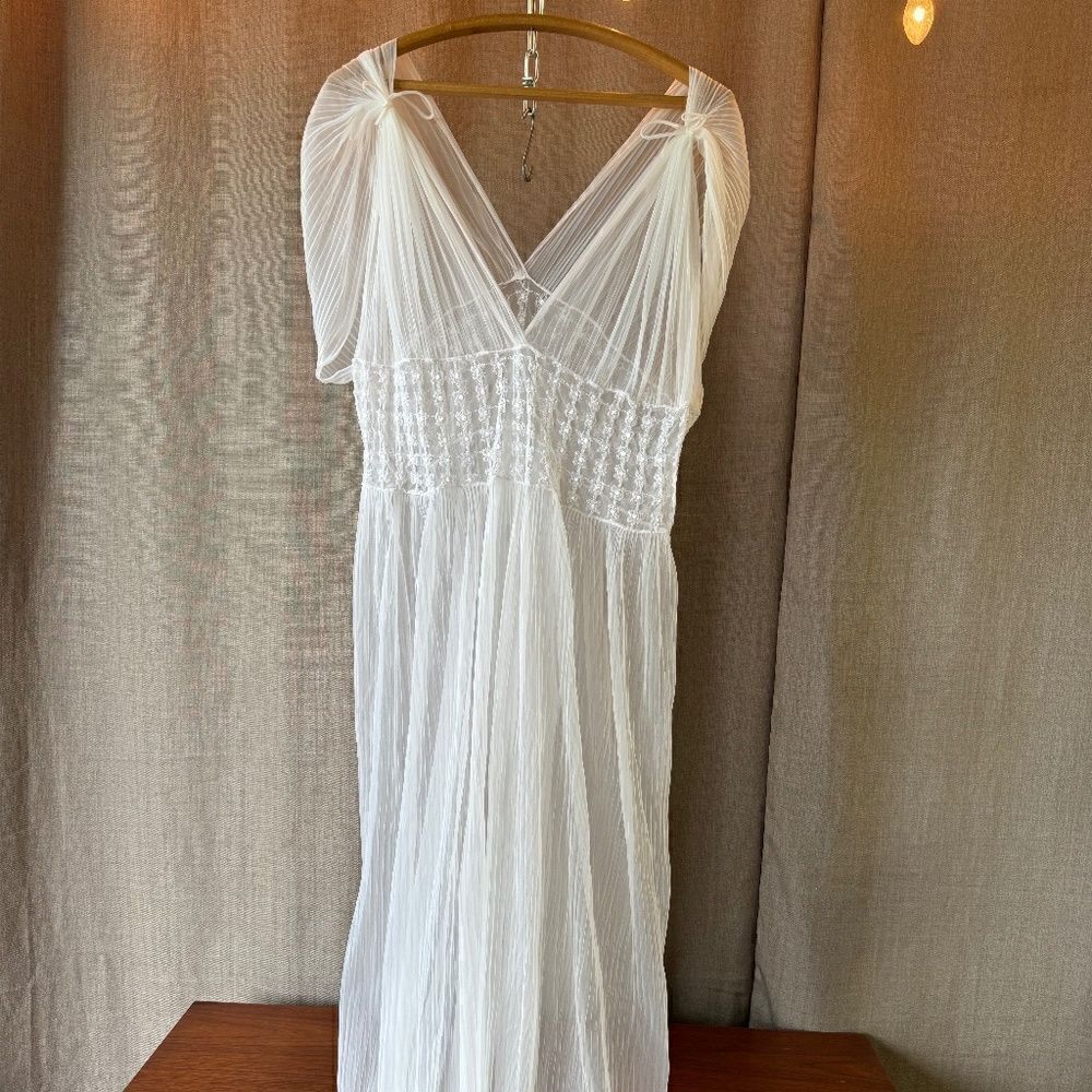 Vintage sheer Tricot Nylon GMC nightgown - 38.
